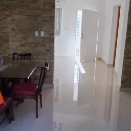 Casa de 5 cuartos y 7 baños por $ 200.000