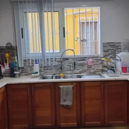 Casa de 5 cuartos y 7 baños por $ 200.000