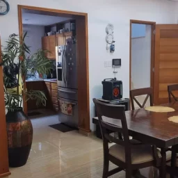 Casa de 5 cuartos y 7 baños por $ 200.000