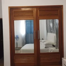 Casa de 5 cuartos y 7 baños por $ 200.000