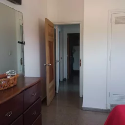 Apartamento de 3 cuartos y 2 baños por $ 150.000