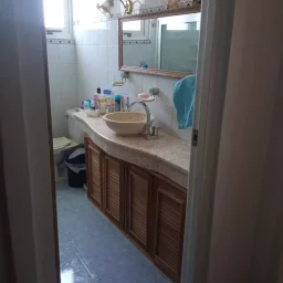 Apartamento de 3 cuartos y 2 baños por $ 150.000