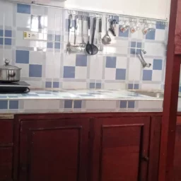 Casa de 7 cuartos y 5 baños por $ 45.000