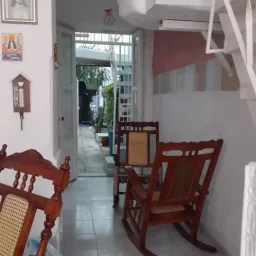 Casa de 5 cuartos y 4 baños por $ 65.000