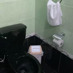 Casa de 4 cuartos y 4 baños por $ 95.000