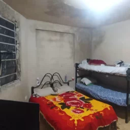 Casa de 5 cuartos y 4 baños por $ 200.000