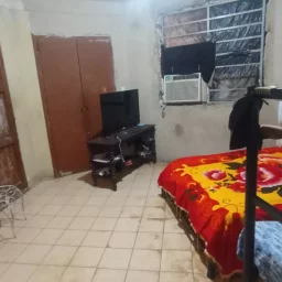 Casa de 5 cuartos y 4 baños por $ 200.000