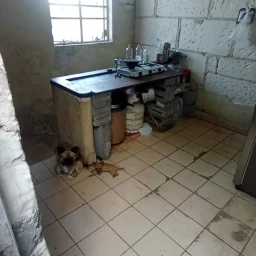 Casa de 5 cuartos y 4 baños por $ 200.000