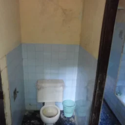 Casa de 5 cuartos y 4 baños por $ 200.000