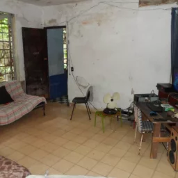 Casa de 5 cuartos y 4 baños por $ 200.000