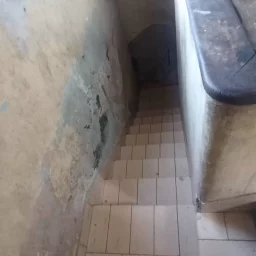 Casa de 5 cuartos y 4 baños por $ 200.000