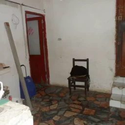 Casa de 5 cuartos y 4 baños por $ 200.000