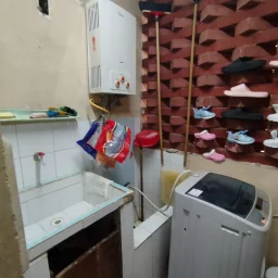 Apartamento de 3 cuartos y 1 baño por $ 40.000