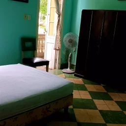 Casa de 5 cuartos y 4 baños por $ 650.000