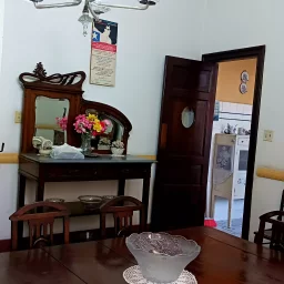 Casa de 5 cuartos y 4 baños por $ 650.000