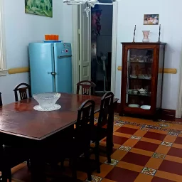 Casa de 5 cuartos y 4 baños por $ 650.000