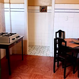 Casa de 5 cuartos y 4 baños por $ 650.000