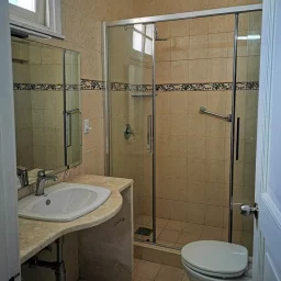 Casa de 6 cuartos, 7 baños y 1 garaje por $ 1.200.000