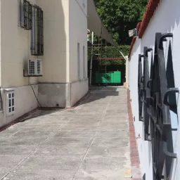 Casa de 6 cuartos, 7 baños y 1 garaje por $ 1.200.000