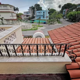 Casa de 6 cuartos, 7 baños y 1 garaje por $ 1.200.000