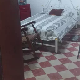 Casa de 4 cuartos y 2 baños por $ 30.000