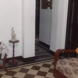 Casa de 4 cuartos y 2 baños por $ 30.000