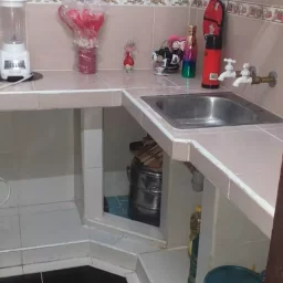 Casa de 4 cuartos y 2 baños por $ 30.000