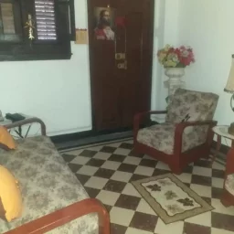 Casa de 4 cuartos y 2 baños por $ 30.000