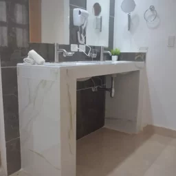 Casa de 9 cuartos y 9 baños por $ Ajustable