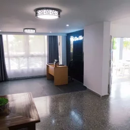 Casa de 9 cuartos y 9 baños por $ Ajustable