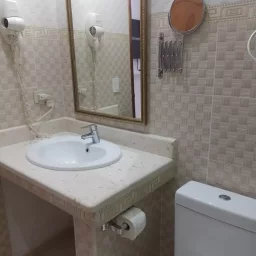 Casa de 9 cuartos y 9 baños por $ Ajustable