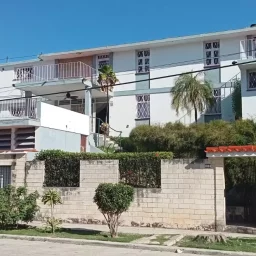 Casa de 9 cuartos y 9 baños por $ Ajustable