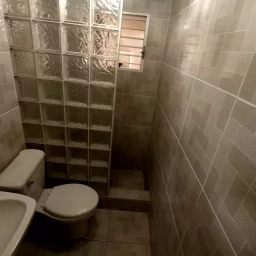 Apartamento de 2 cuartos y 1 baño por $ Ajustable