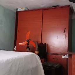 Casa de 3 cuartos y 1 baño por $ 35.000