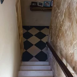 Casa de 5 cuartos, 6 baños y 1 garaje por $ 295.000