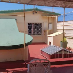 Casa de 5 cuartos, 6 baños y 1 garaje por $ 295.000