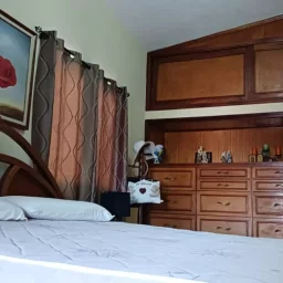 Casa de 5 cuartos, 6 baños y 1 garaje por $ 236.000