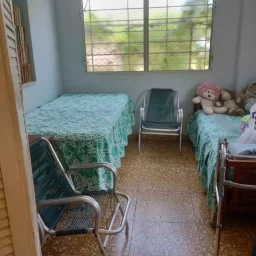 Casa de 4 cuartos y 2 baños por $ 70.000