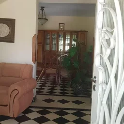 Casa de 5 cuartos y 3 baños por $ 120.000