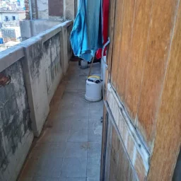 Apartamento de 3 cuartos y 1 baño por $ 8.000