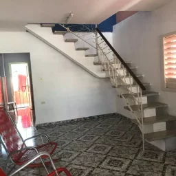 Casa de 4 cuartos y 2 baños por $ 30.000