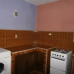 Casa de 4 cuartos y 2 baños por $ 30.000