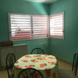 Casa de 4 cuartos y 2 baños por $ 30.000