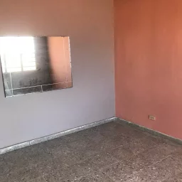 Casa de 4 cuartos y 2 baños por $ 30.000