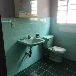 Casa de 4 cuartos y 2 baños por $ 30.000