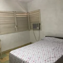 Casa de 4 cuartos y 2 baños por $ 30.000