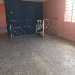 Casa de 4 cuartos y 2 baños por $ 30.000