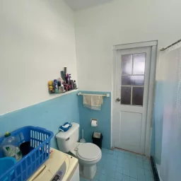 Apartamento de 2 cuartos y 2 baños por $ 25.000