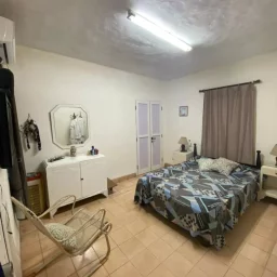 Apartamento de 2 cuartos y 2 baños por $ 25.000