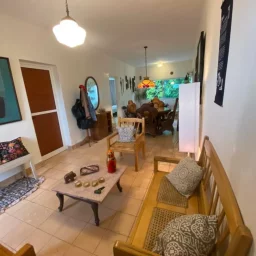 Apartamento de 2 cuartos y 2 baños por $ 25.000